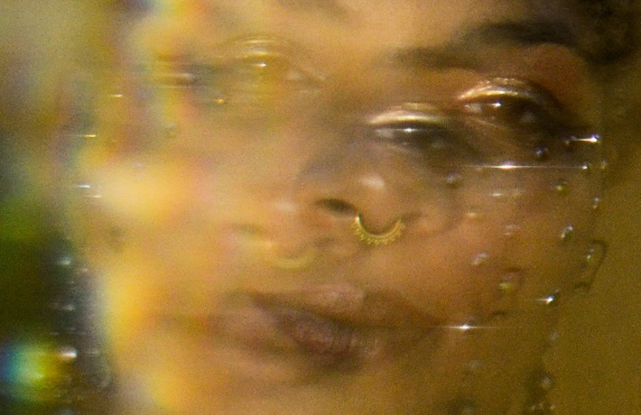 Leiho photographiée depuis un kaléidoscope.